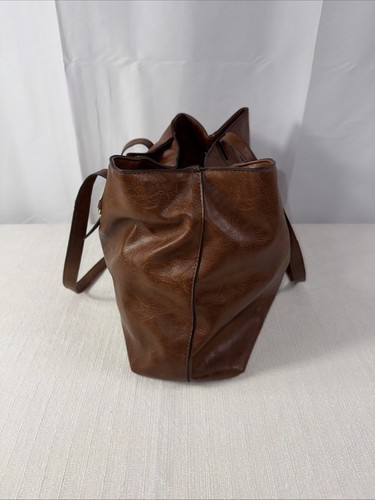 Bueno Brown Faux Leather Shoulder Bag - Picture 4 of 7