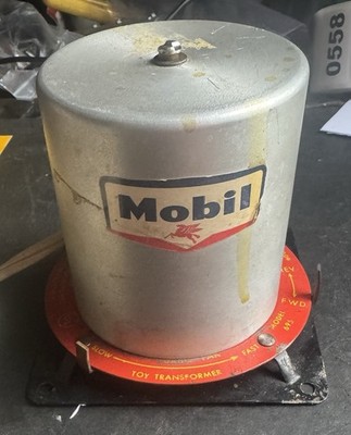 Superior HO Toy Power Pack Transformer Model 695 Mobil Oil Tank Turbo Pak