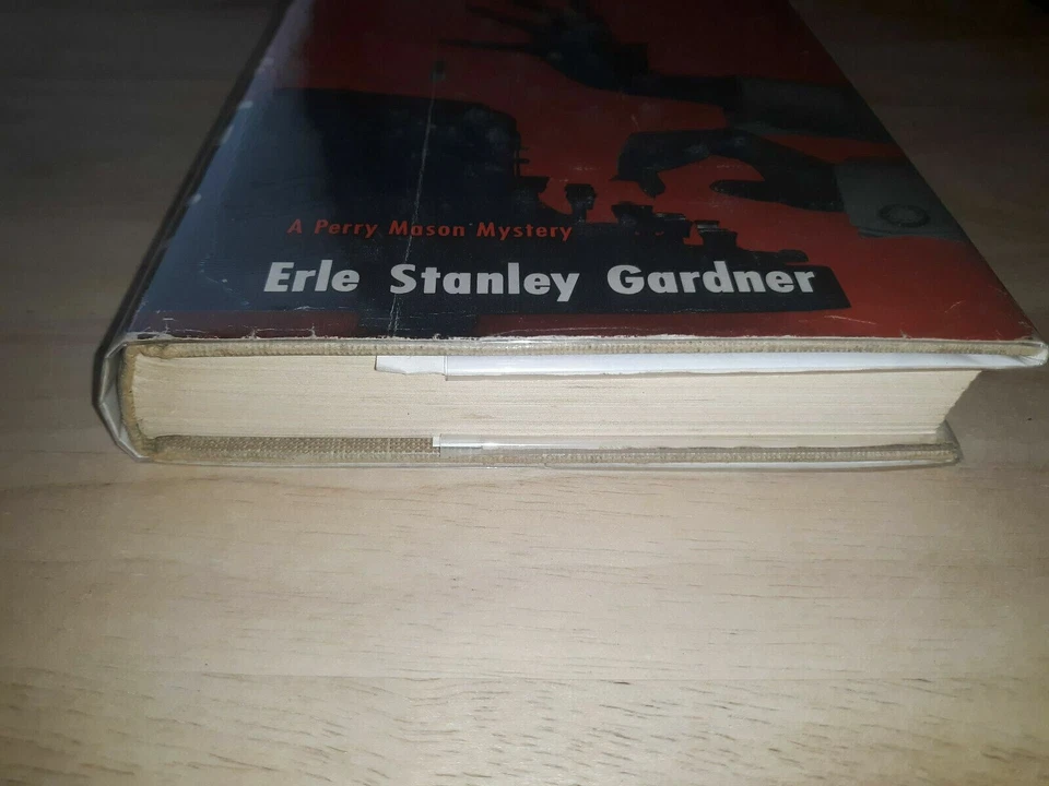 1956 The Case Of The Terrified Typist by Erle Stanley Gardner Hardcover With DJ Foto 2 de 4