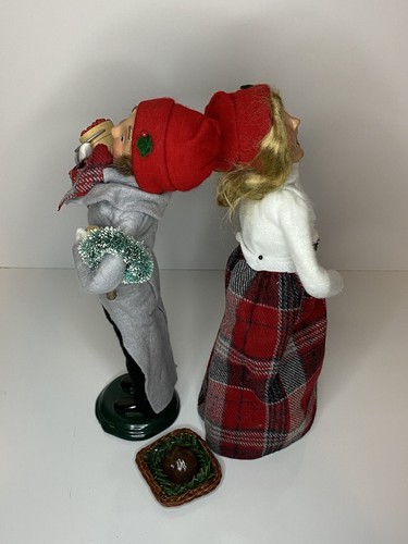 Byers’ Choice The Carolers Christmas 2 Traditional Shoppers 1998 Limited Ed - Picture 4 of 21