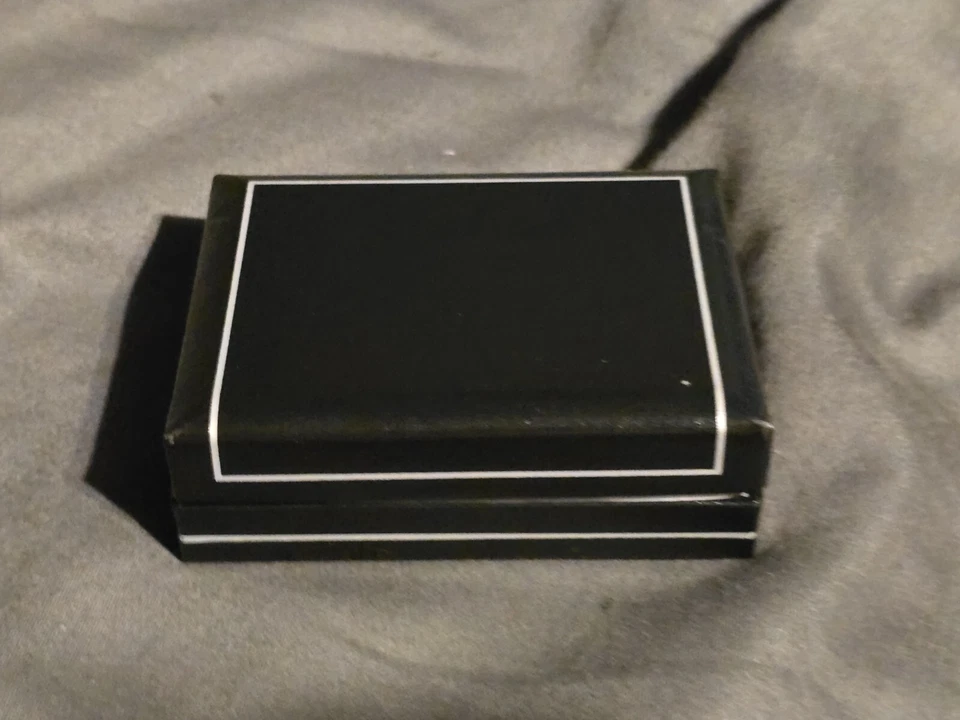 GEMELOS COLIBRI DESIGNER PARA HOMBRE TONO DORADO Y ÓNIX VINTAGE NUEVO STOCK ANTIGUO M1 Foto 3 de 3