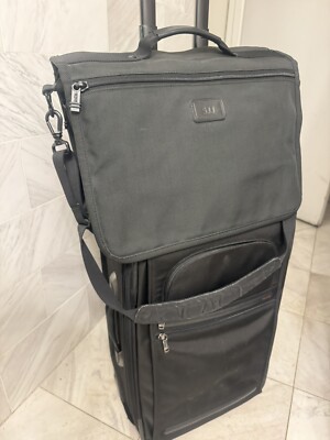 TUMI expandable Laptop Bag Briefcase Crossbody Luggage Topper # 209D3 Nylon