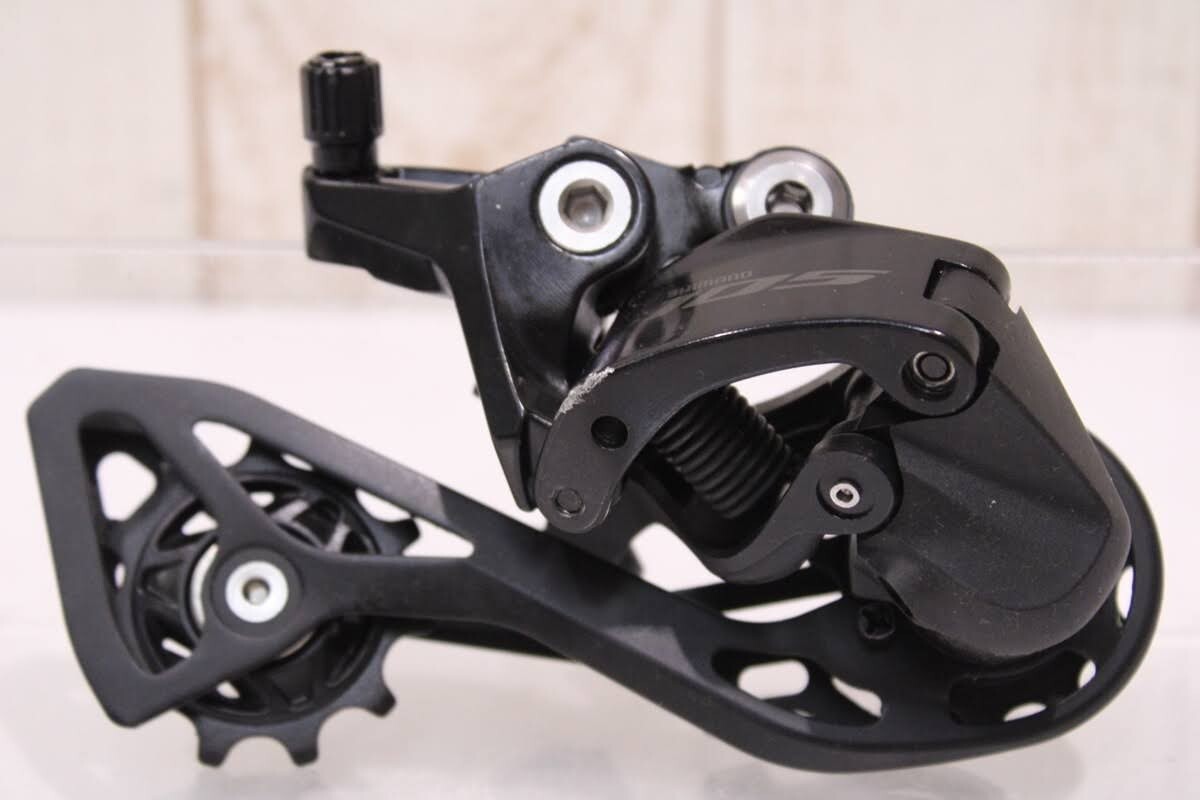 SHIMANO R7120 Series 105 2x12s Hydraulic Disc Brake Group SHIMANO R7120 Series 105 2x12s Hydraulic Disc Brake Group