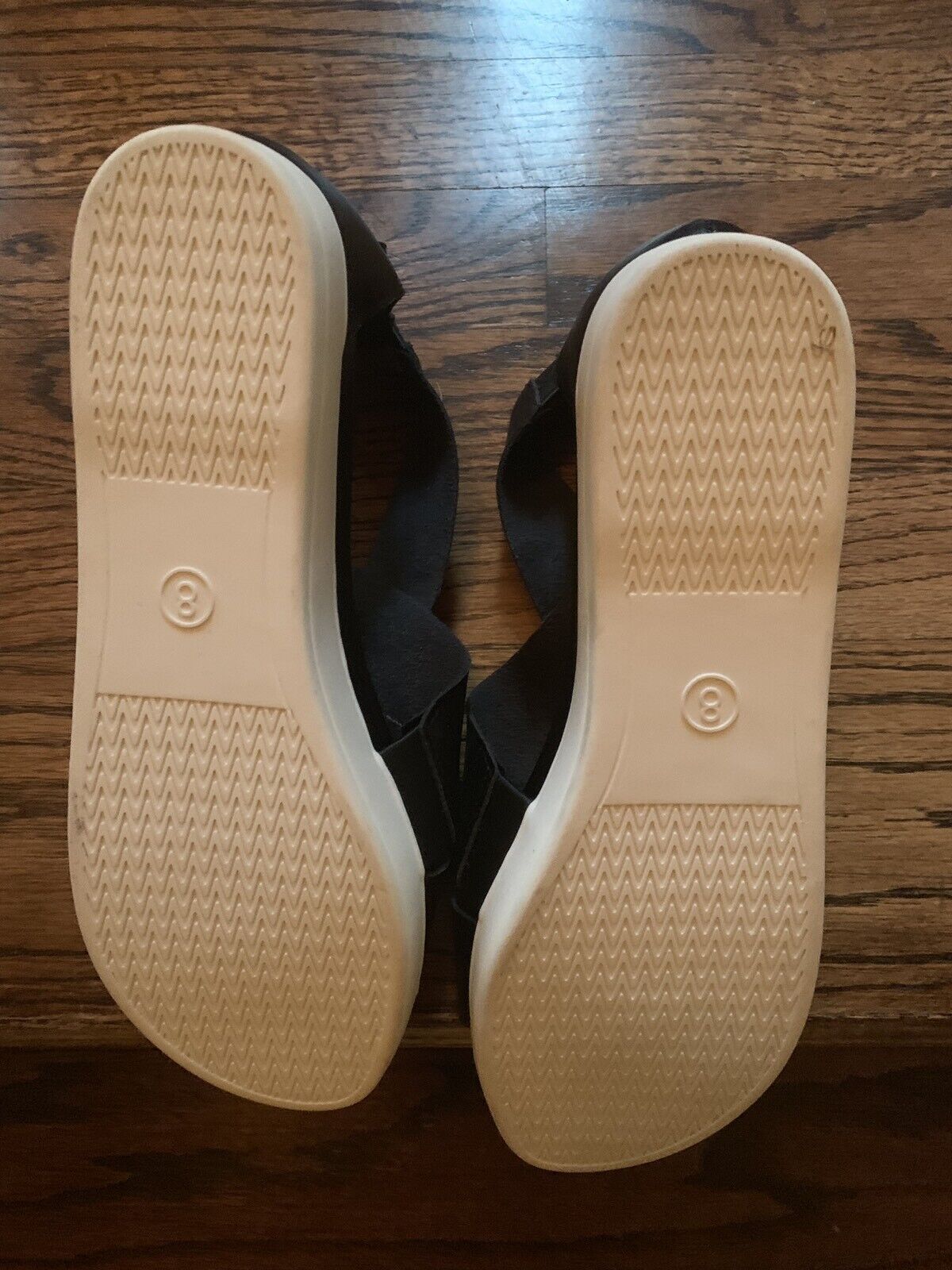 black strappy sandals 8 - image 3