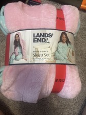 New LANDS' END youth 3 pc sleep set - Robe, pajama top and bottom Sze M 10/12