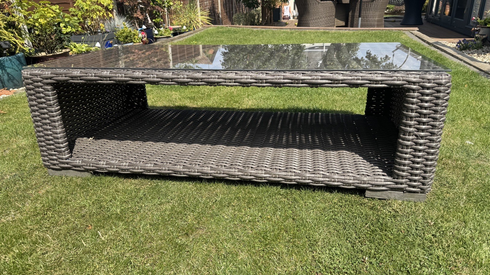 Kettler Palma Luxe Glass Top Outdoor Coffee Table -Rattan. Make me an offer!