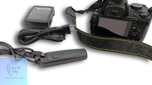 NIKON D5000 Digitale DSLR-Kamera mit 12,3 MP Sensor und LCD-Display