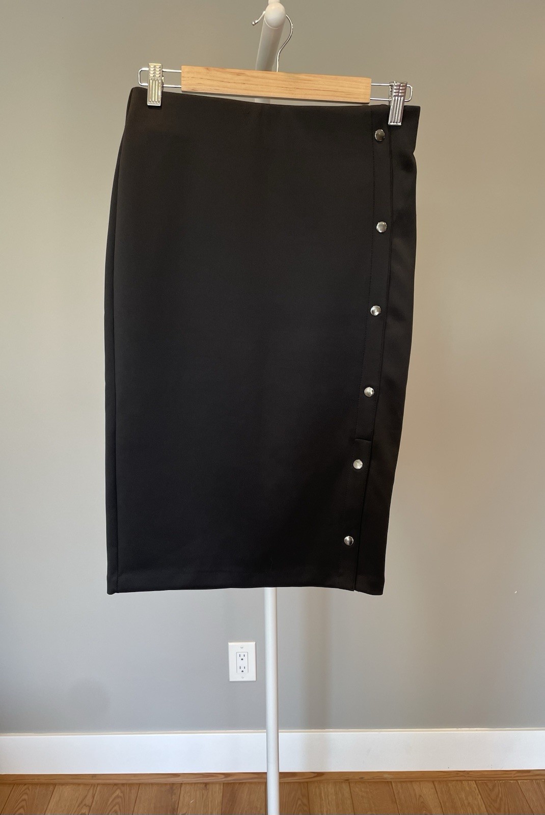 BOLD elements Black Button-Detail Pencil Skirt Si… - image 1