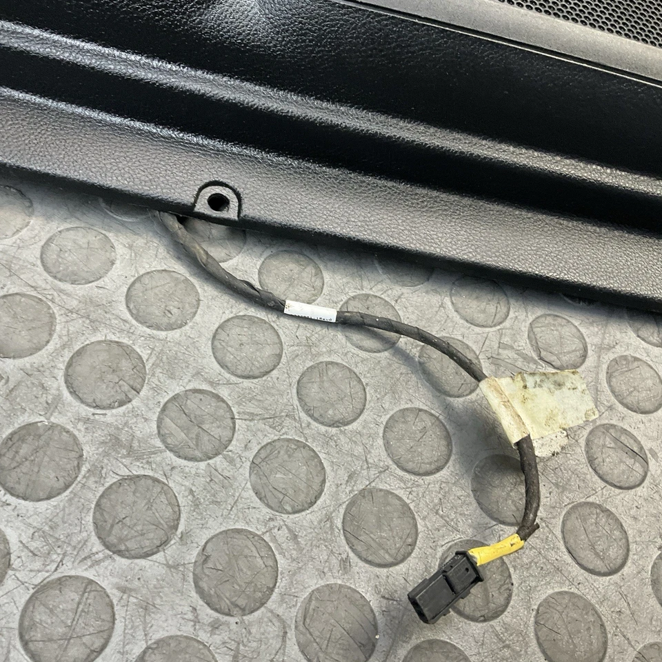 Dodge Ram 1500 2500 Laramie 2014-2018 doble cabina panel de puerta del conductor trasero izquierdo fabricante de equipos originales Foto 3 de 4