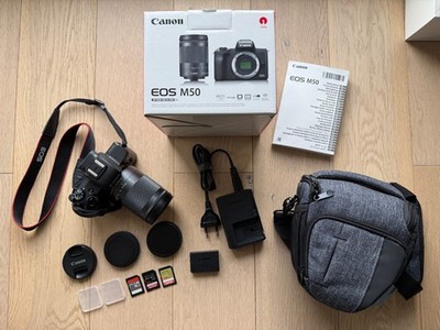 Canon EOS M50 EF-M18-150 IS STM Kit   Systemkamera - 24,1 MP + Zubehörpaket