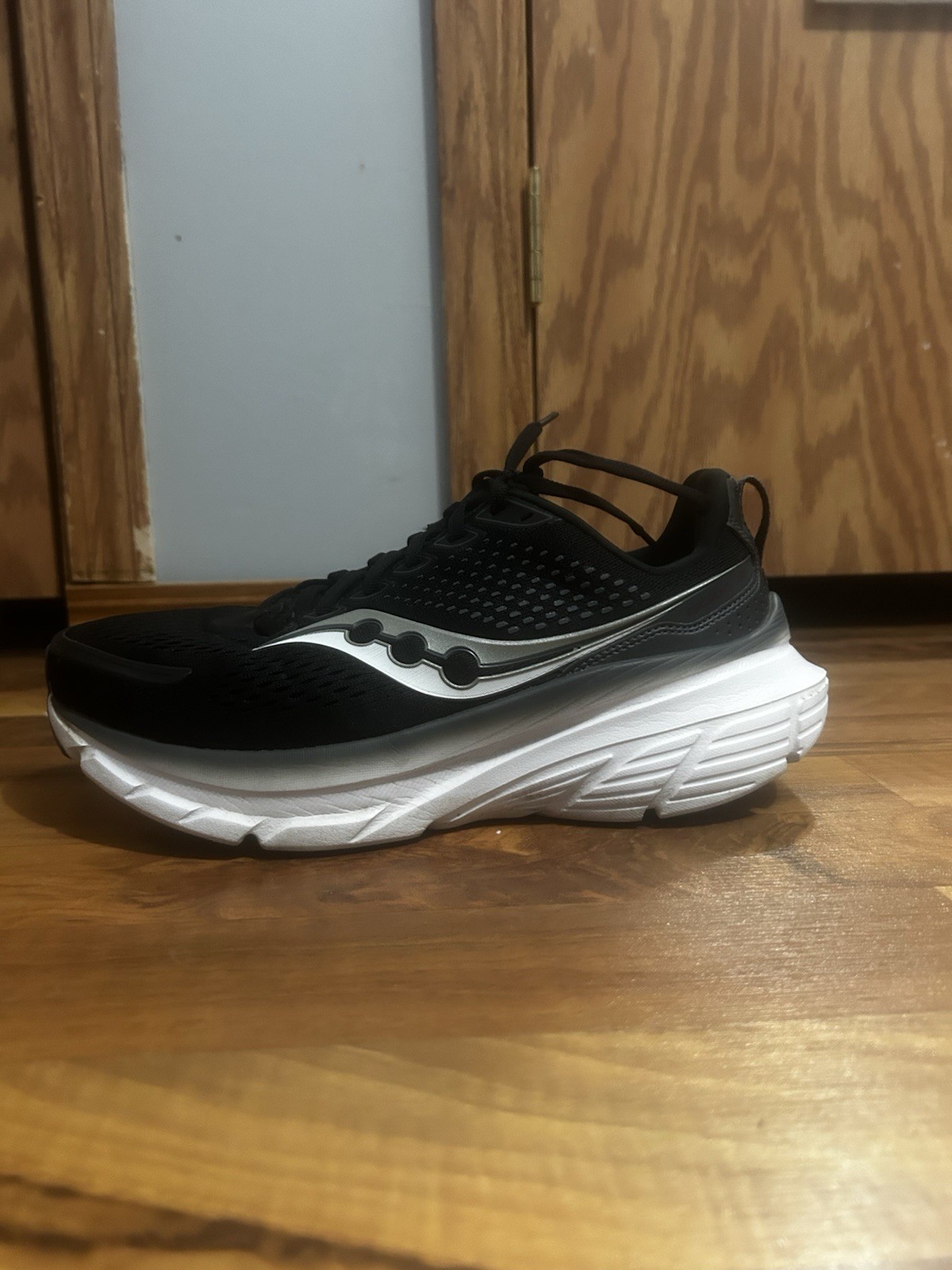 Saucony Guide 17 Men's Running Shoes Black X Wide Size 9 S20938-100 thumbnail 4