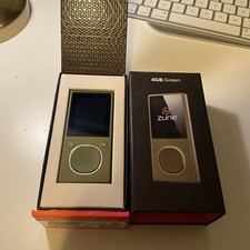 Boxed Microsoft Zune Rare Green, 4 GB, Needs New Battery Mint Condition
