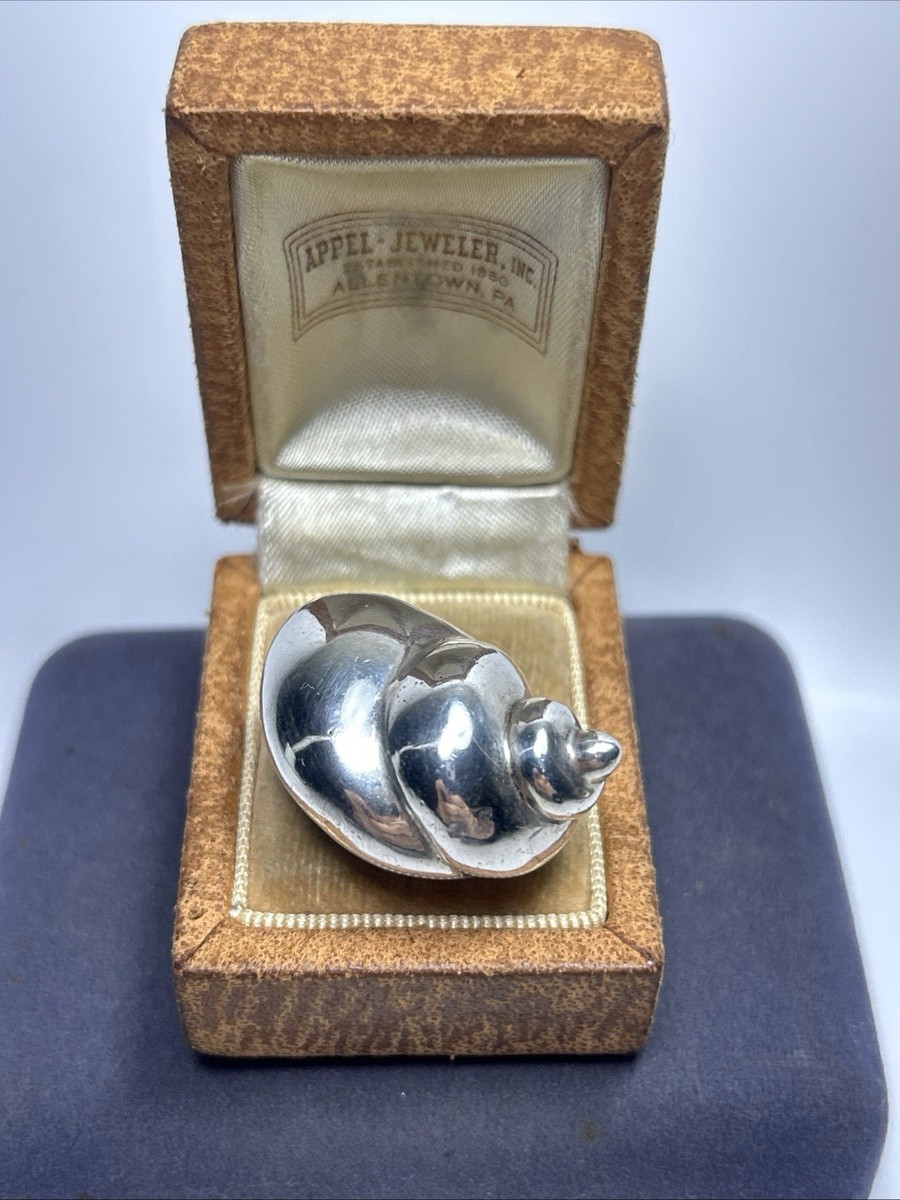 Rare Tiffany & Co Angela Cummings Sterling Silver Heavy Shell Ring