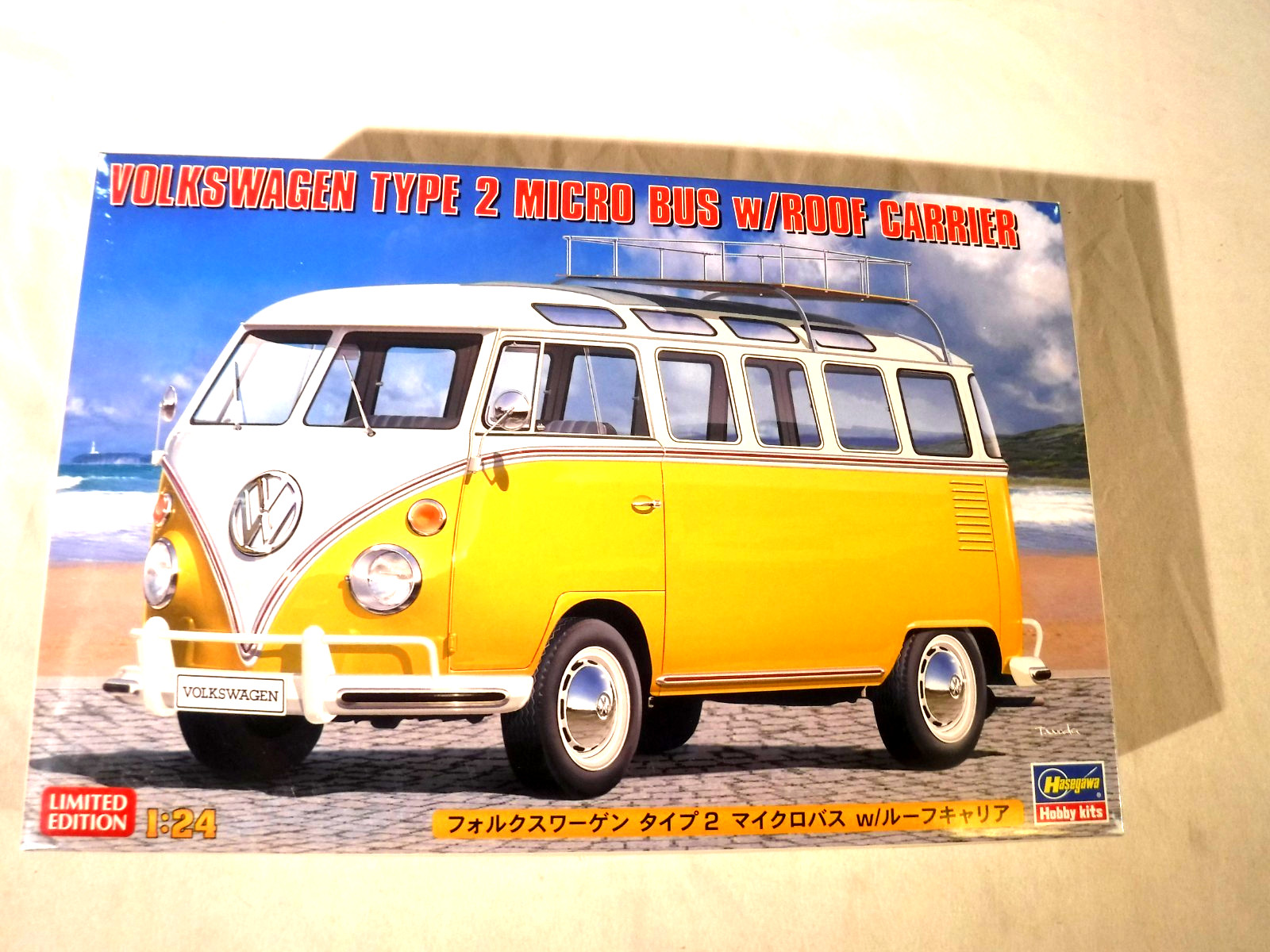 1/24 Hasegawa VW Type 2 Micro Bus w/ Roof Carrier # 20689