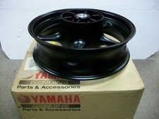 OEM! New! 2009-2016 Yamaha FZ6 FZ6R Rear Wheel 600  205-25338-00-98