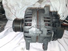 Renault Kangoo - Clio MK2  1.5 dCi Alternator 8200373636