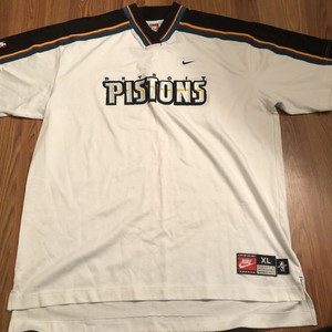 vintage detroit pistons shirt