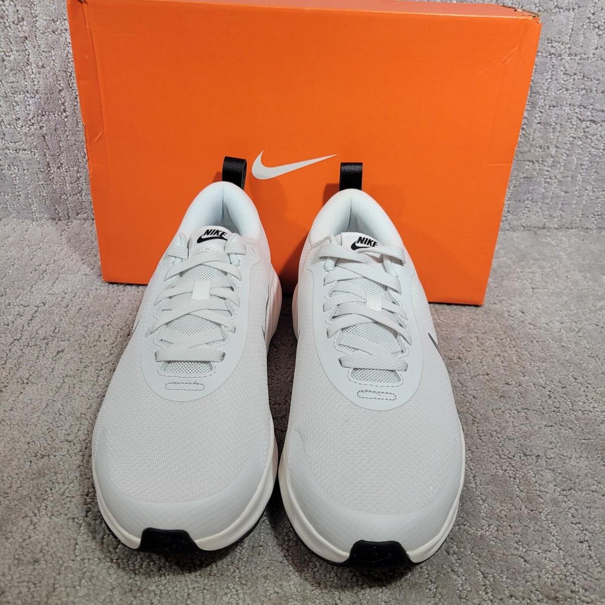 Nike Promina PRM Women's Size 10 White-Metallic Silver Running Shoes  FZ2093-100