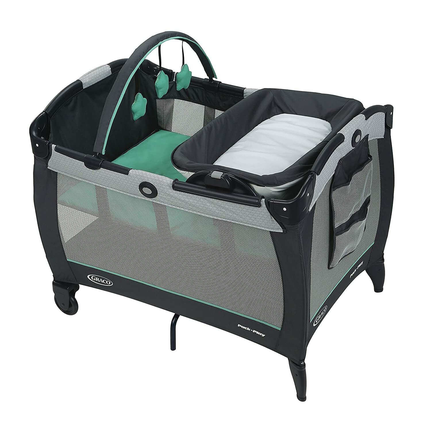 Graco Pack 'n Milwaukee Mall It is very popular Play Playard with Ba Seat Changer LX Reversible