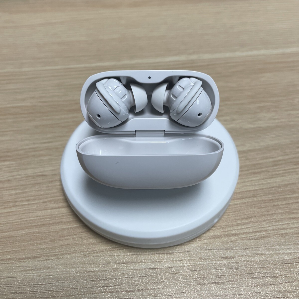 Bose QuietComfort Earbuds II Noise Cancelling Headphones Bose QuietComfort Earbuds II Noise Cancelling Headphones