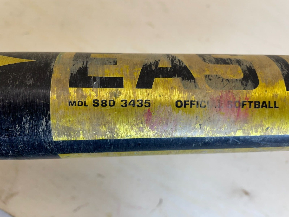 Bate Easton Black Magic en Bates de Softball de Lanzamiento lento