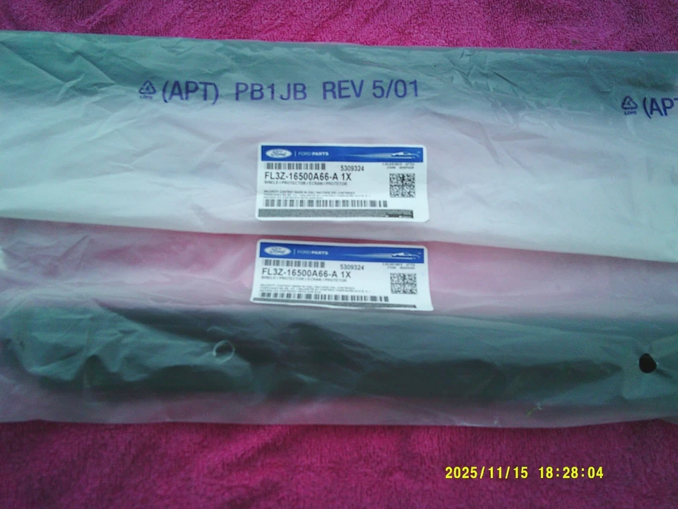 Deflector protector lateral techo corredizo FL3Z-16500A66-A nuevo OEM Ford 2015-2021 Foto 2 de 3