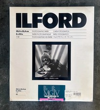 Ilford Multigrade IV RC DeLuxe Paper Glossy, 8 x 10", 25 Sheets 