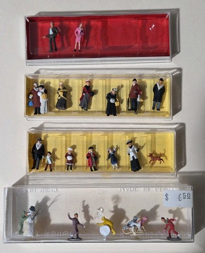 Lot Of 20 VTG HO Scale Figures Preiser - Merten