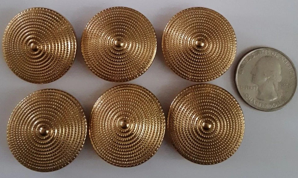 6 Vintage Metal Buttons Gold Tone Rope Yarn Design in circular pattern 28mm - Image 3 of 4