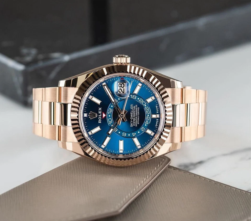 劳力士 336935 Sky-Dweller 18kt 玫瑰金牡蛎蓝色 Saros 年历 — 第 2/4 张图片