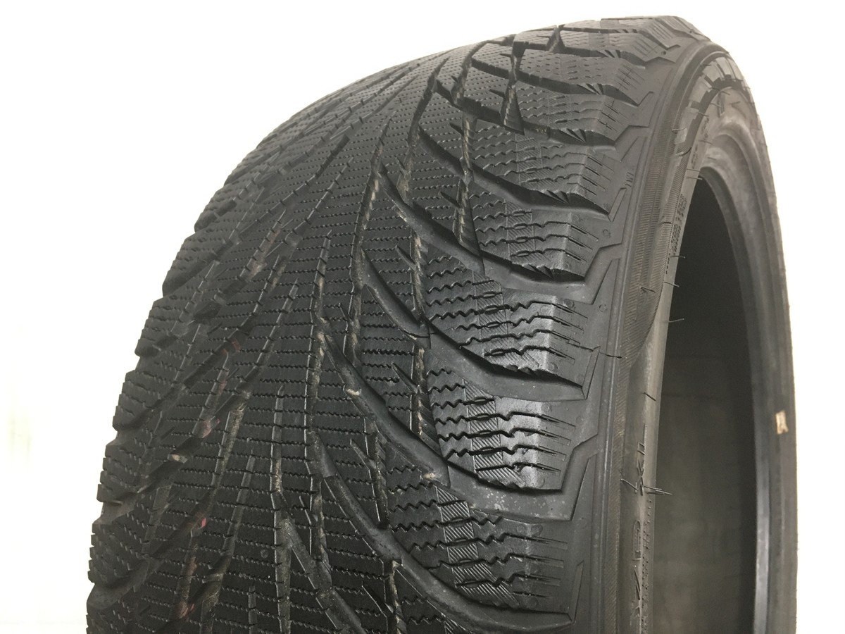 走行短め nokian HAKKAPELIITTA R2 245/45R18 18インチ スタッドレス 4