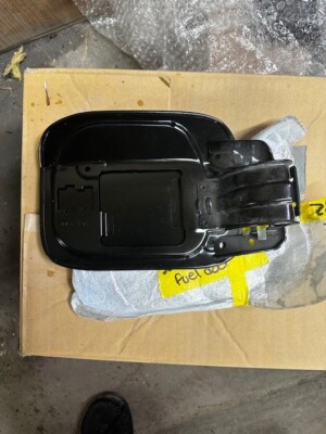 Fuel Door OEM Honda (63910-TBA-A00ZZ) Box#132 | eBay