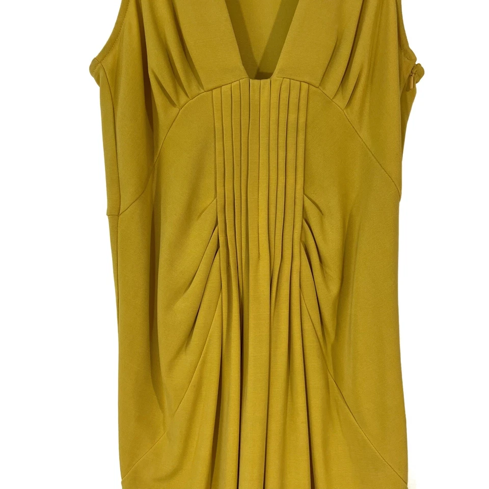 Mini Vestido Ali Ro Para Mujer Talla 4 Pequeño Amarillo Plisado Detalle Cuello en V Sin Mangas Foto 3 de 4