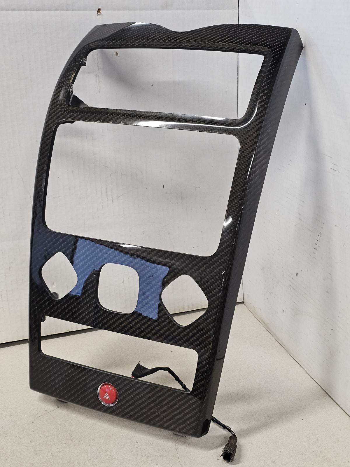 2005-2008 Maserati Quattroporte Sport GT Carbon Fiber Radio Bezel OEM 67305400