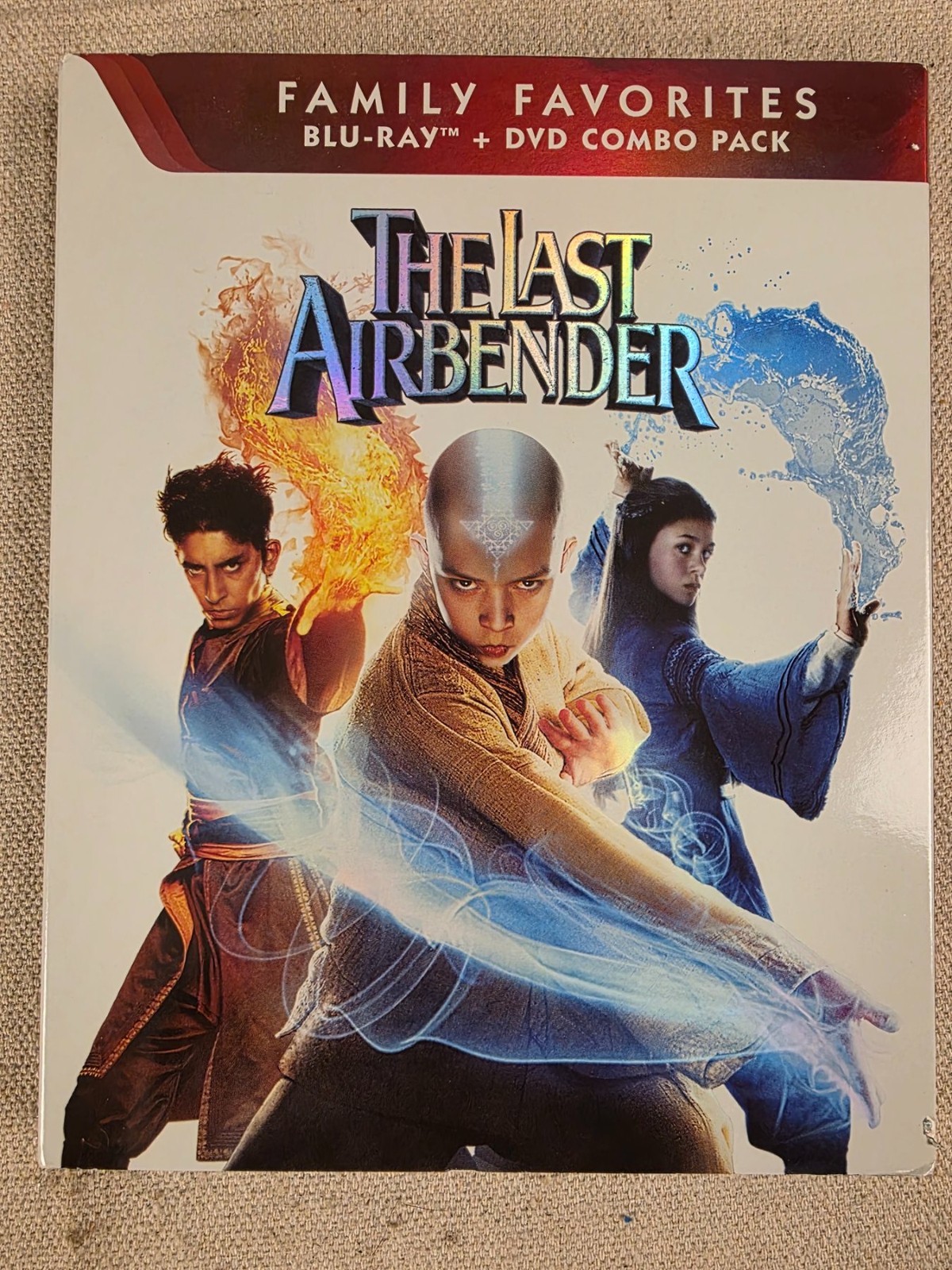 The Last Airbender Blu-ray + DVD Combo Pack 2-Disc Set 2010
