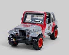 1992 Jeep Wrangler Sahara Diorama Collectible Diecast Model Car 164 Gray Loose