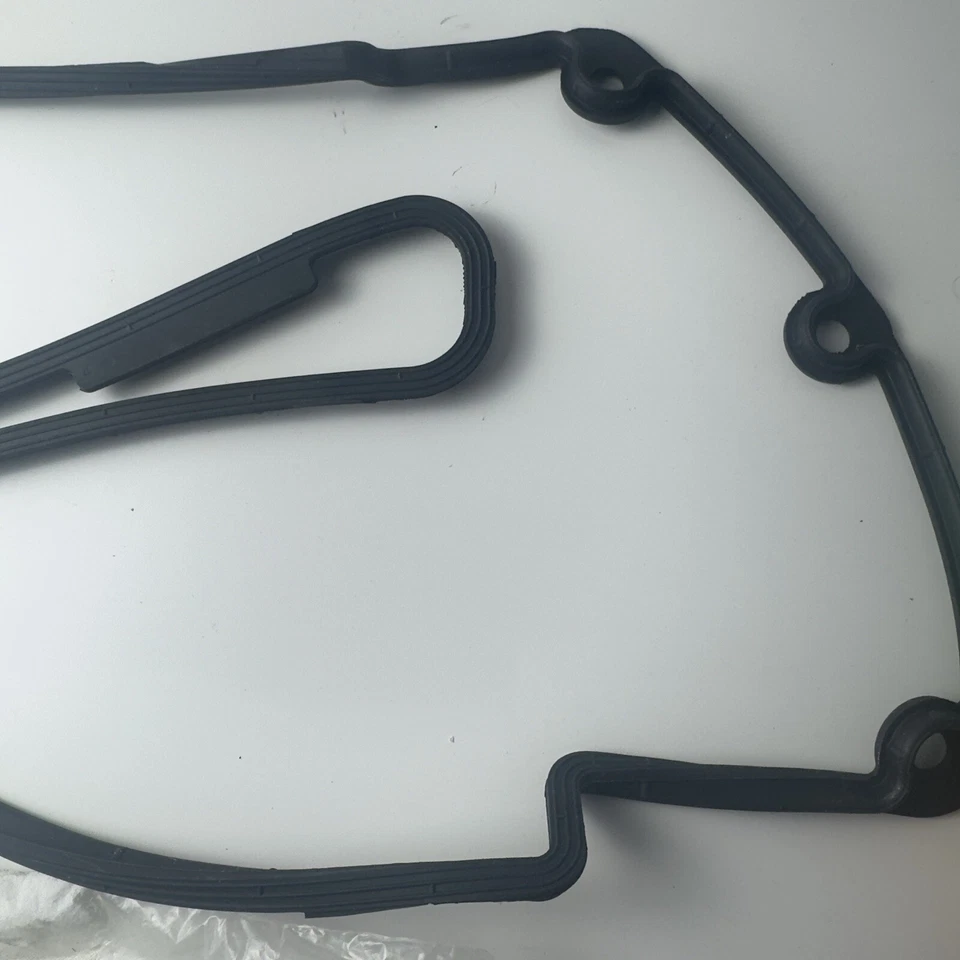 Junta de cubierta de válvula izquierda genuina Land Rover Range Rover HSE 2003-2005 LR003813 Foto 3 de 4