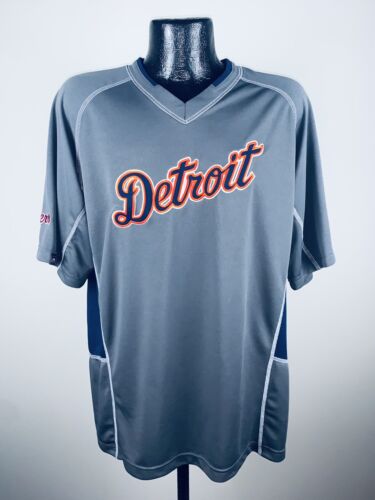 Men's Majestic Detroit Tigers Gray Fast Action Performance Tee Shirt Large