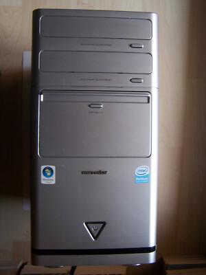 Microstar PC MT7-MED MT 550G; WIN 7; CPU:2,4GHz; HDD:WD 500GB; RAM:3 GB**Vintage