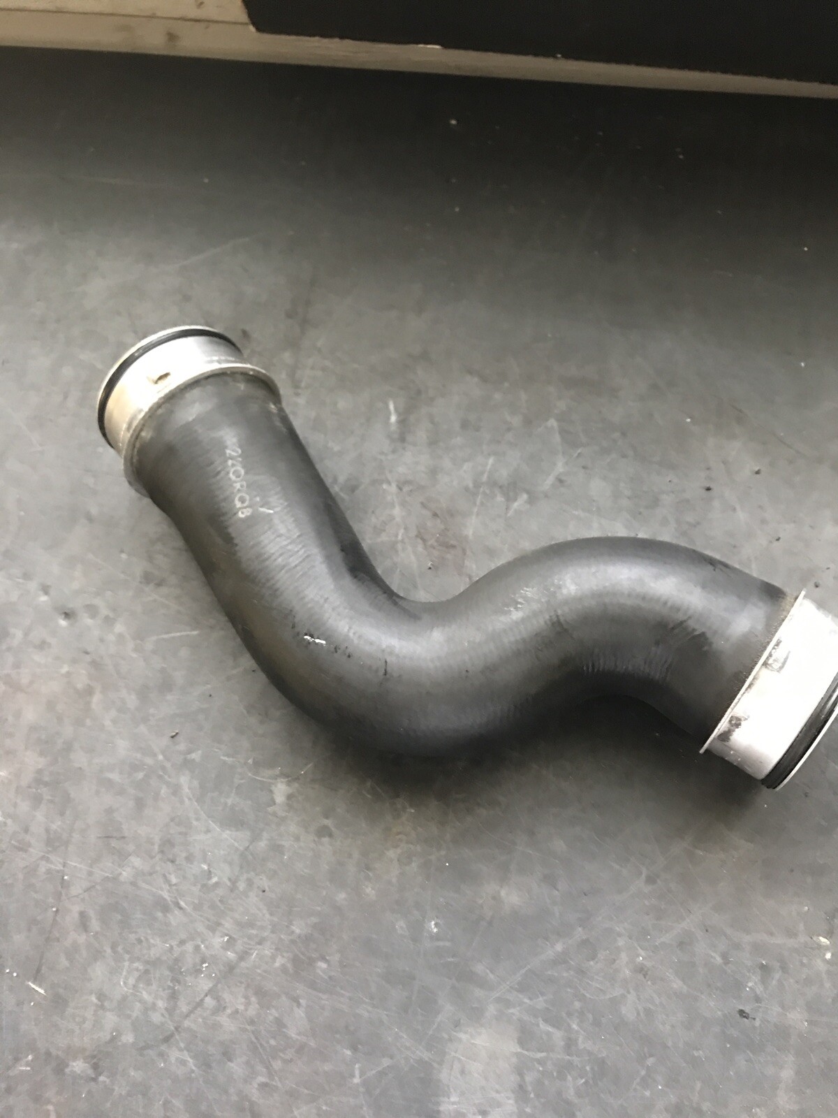 VW PASSAT CC AUDI TURBO INTERCOOLER CONNECTOR PRESSURE HOSE 3C0 145 832