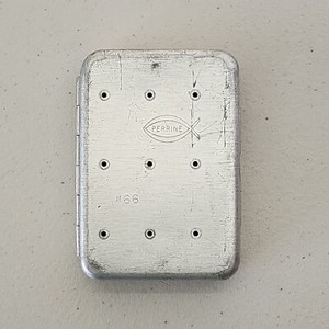 Boîte à Mouches Vintage Perrine, Aluminium, 6x4x1 Pouces, Excellent état