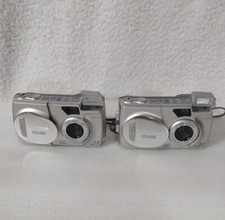 2 Olympus Camedia D-550 Zoom 3.0MP Digital Camera For Parts Not Working