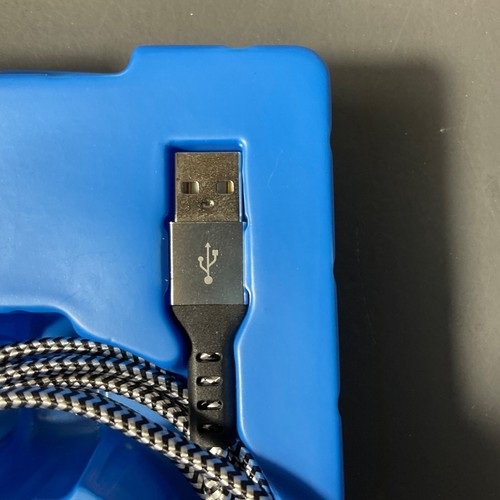 Just Wireless Dirable Braided 6 Ft. USB C Cable Extra Strength Gray Black - READ - 第 15/24 張圖片
