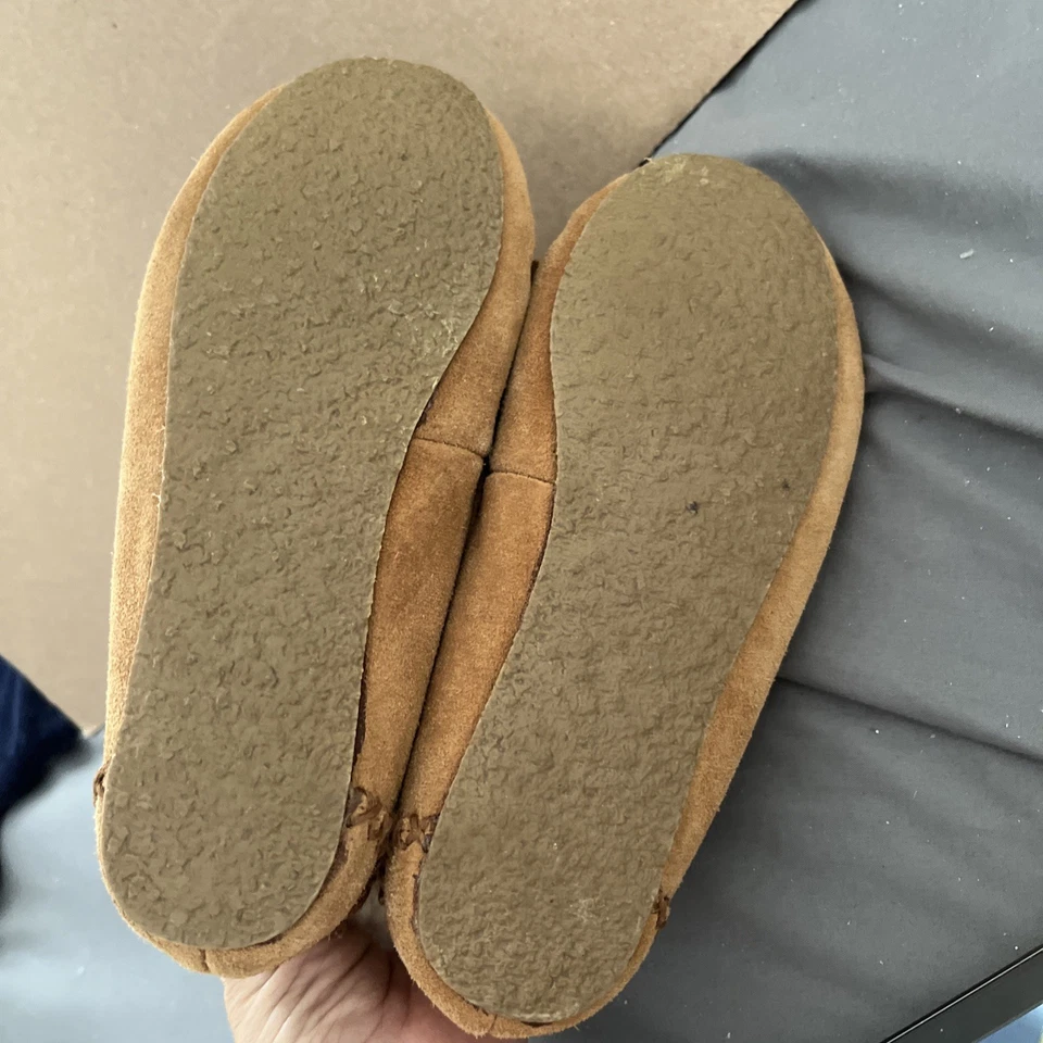 Zapatillas para mujer Minnetonka Cally estilo 4011, canela talla 5 Foto 4 de 4