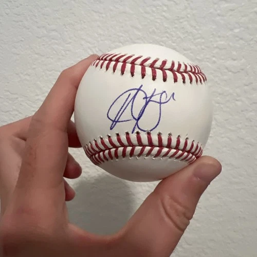Los Angeles Dodgers Champion Austin Barnes Signed OMLB Baseball