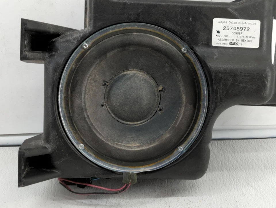 Cadillac Srx 2006 audio radio sonido unidad de graves T25M7 Foto 2 de 4