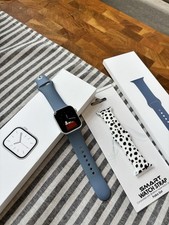 Apple Watch Series 5 40mm Silver GPS + Genuine Apple Blue Sport Band (S/M & M/L)