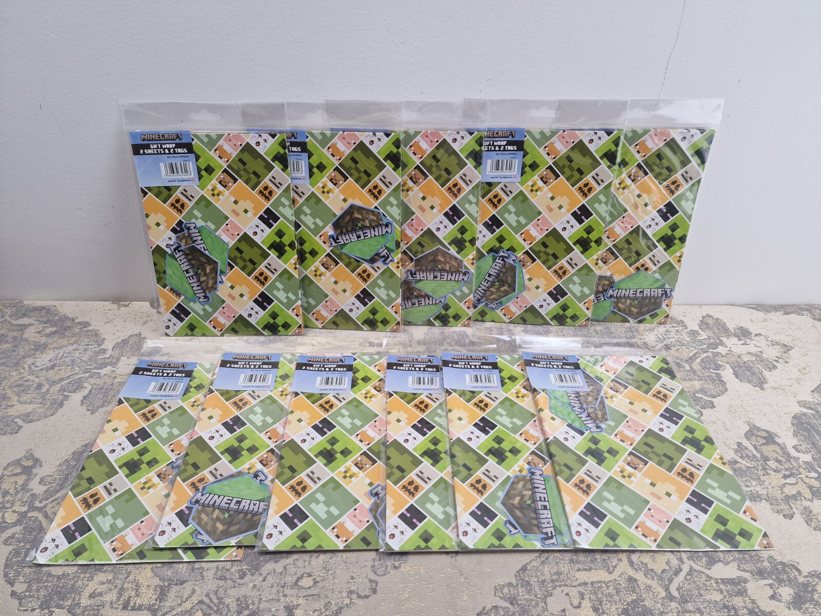 11x Official Minecraft Gift Wrap 2 Sheets 2 Tags, Gift Wrap for Presents, Climat