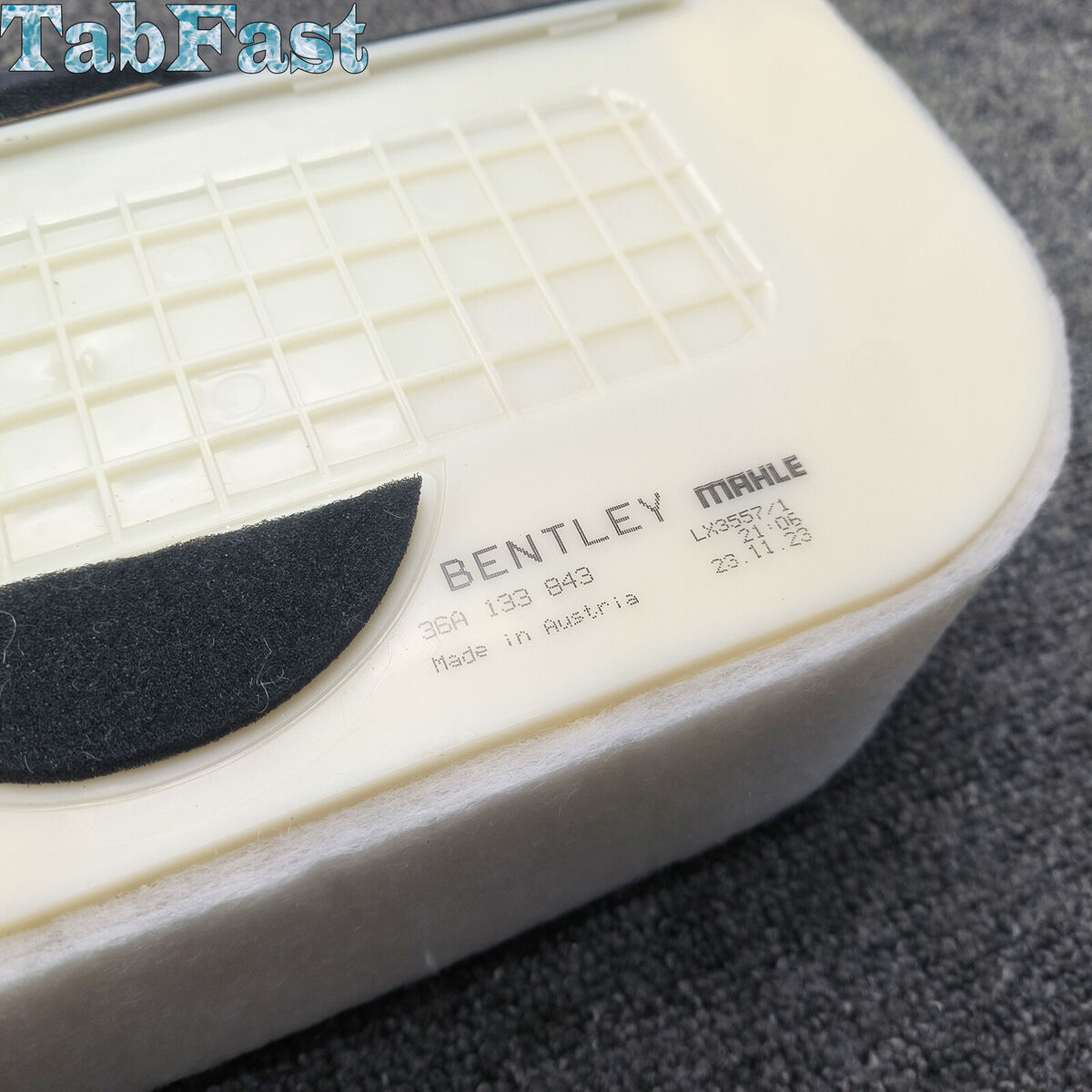 2017-2023 Bentley Bentayga W12 6.0L Air Filter Kit 36A133843 2017-2023 Bentley Bentayga W12 6.0L Air Filter Kit 36A133843