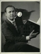 1966 Press Photo Stuart Vaughn Directing New Drama Troupe in New Orleans